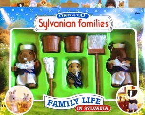 Sylvanian Families – UK Collection – Captain's Crew Set – First Mate 'Beaky, Able Seamouse Twitch & Cabin Boy Murky Waters – The Motley Crew