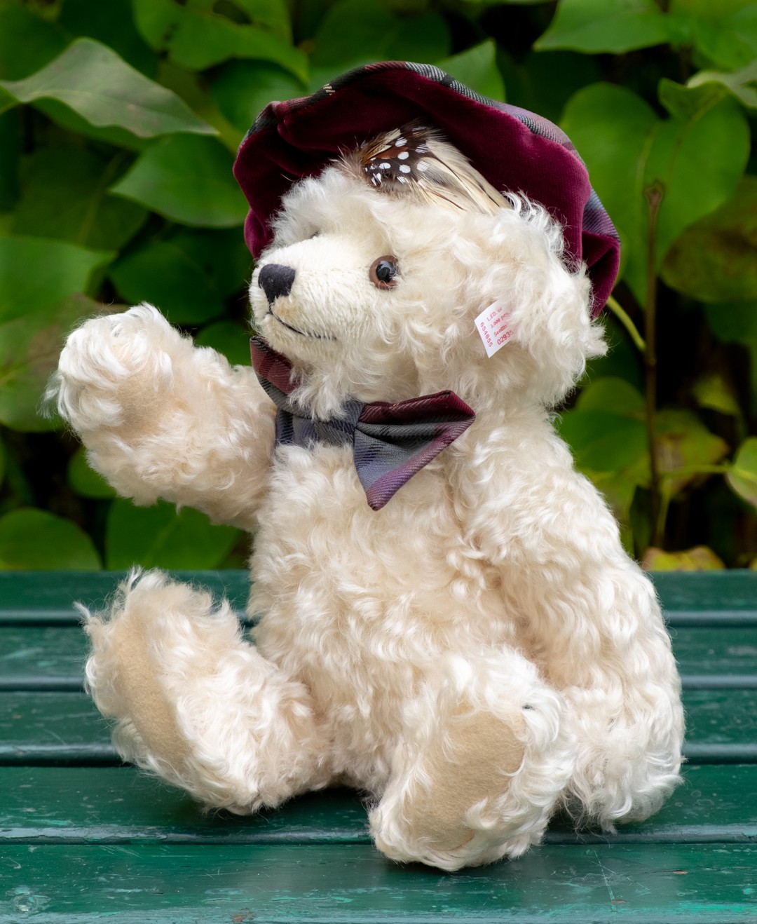 Scottish Teddy Bear 2001 – Steiff – A specially commissioned