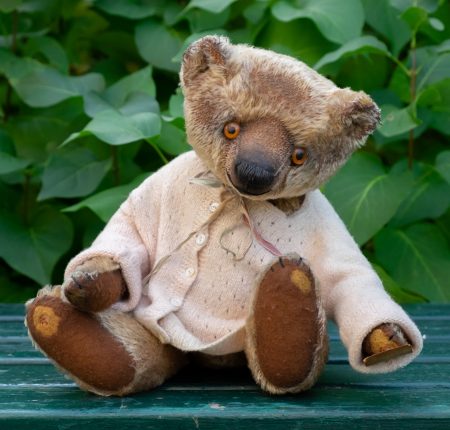 Teddy Bear "May" from the Series "Timeworn Treasures" by Laure Weltsch – Fool's Gold Bears – OOAK – Handmade in USA - Image 2