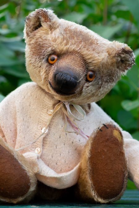 Teddy Bear "May" from the Series "Timeworn Treasures" by Laure Weltsch – Fool's Gold Bears – OOAK – Handmade in USA - Image 5