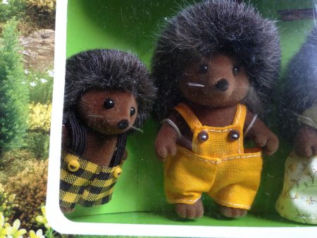 Sylvanian Families UK – Bramble Hedgehog Family of 4 – MIB - Image 3