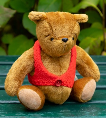 Winnie-the-Pooh in his Kitchen - Gabrielle Designs and Royal Doulton - Ltd. ed. of 5000 - 1990s - Image 6