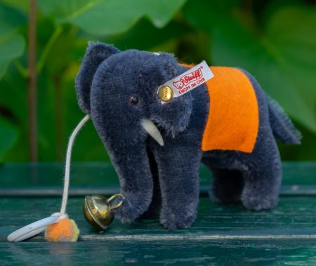 Steiff Club - Elephant 9 - Modelled on an original from the 1920s - Exclusive annual Steiff Club membership gift – Made in a limited edition Year 2007 - EAN 420603 - Image 2